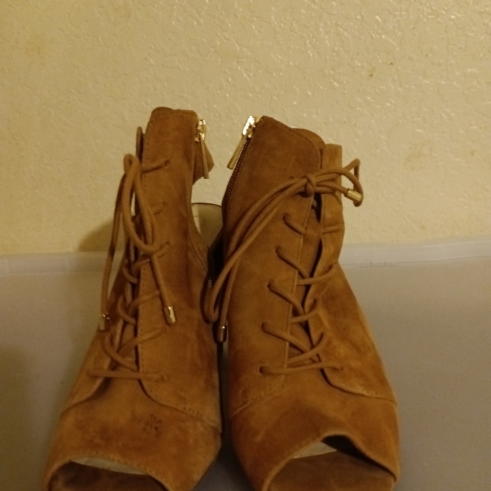 Women's Jessica Simpson Sz 8 Wedges